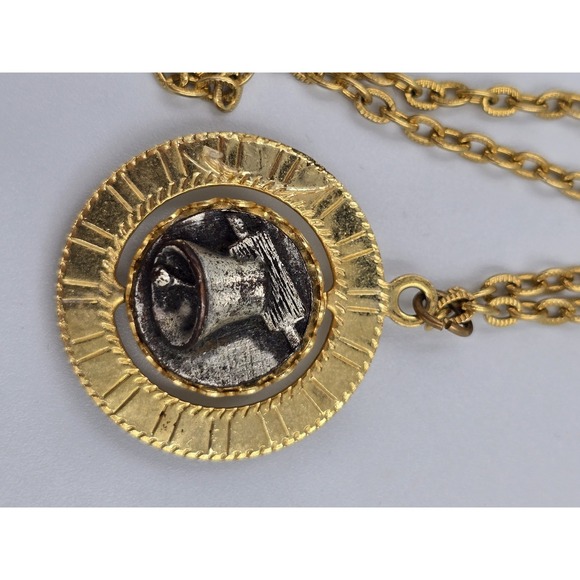 Vintage Bicentennial 1776 Spinner Liberty Bell Pendant Necklace Gold Tone - Picture 8 of 14